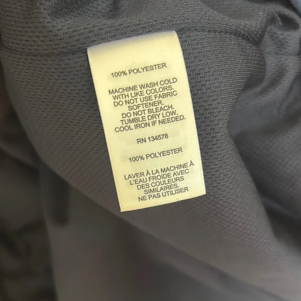 EUC - Vineyard Vines Red and Navy The Shep Shirt - Picture 10 of 11